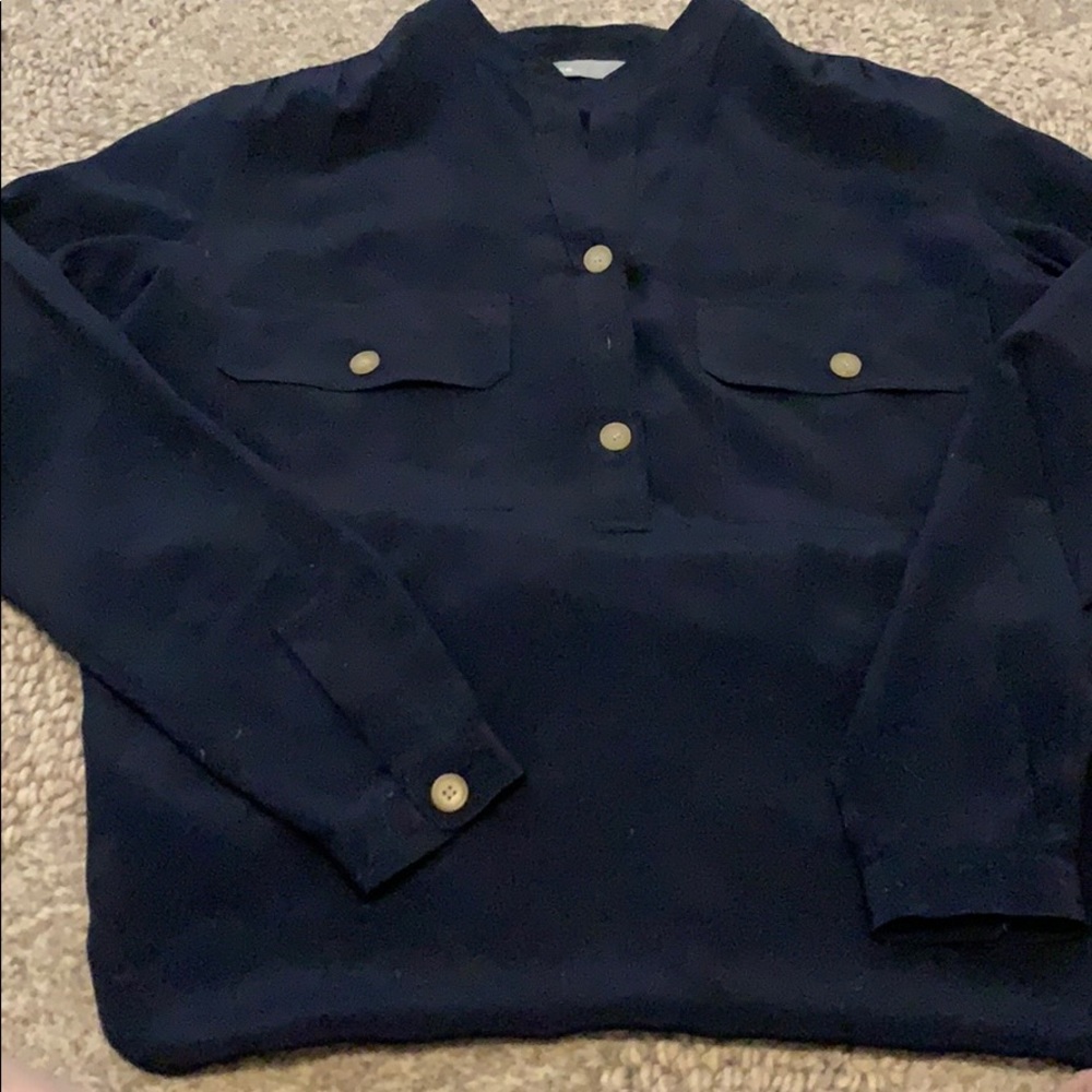 Vince silk Blouse size s NWOT